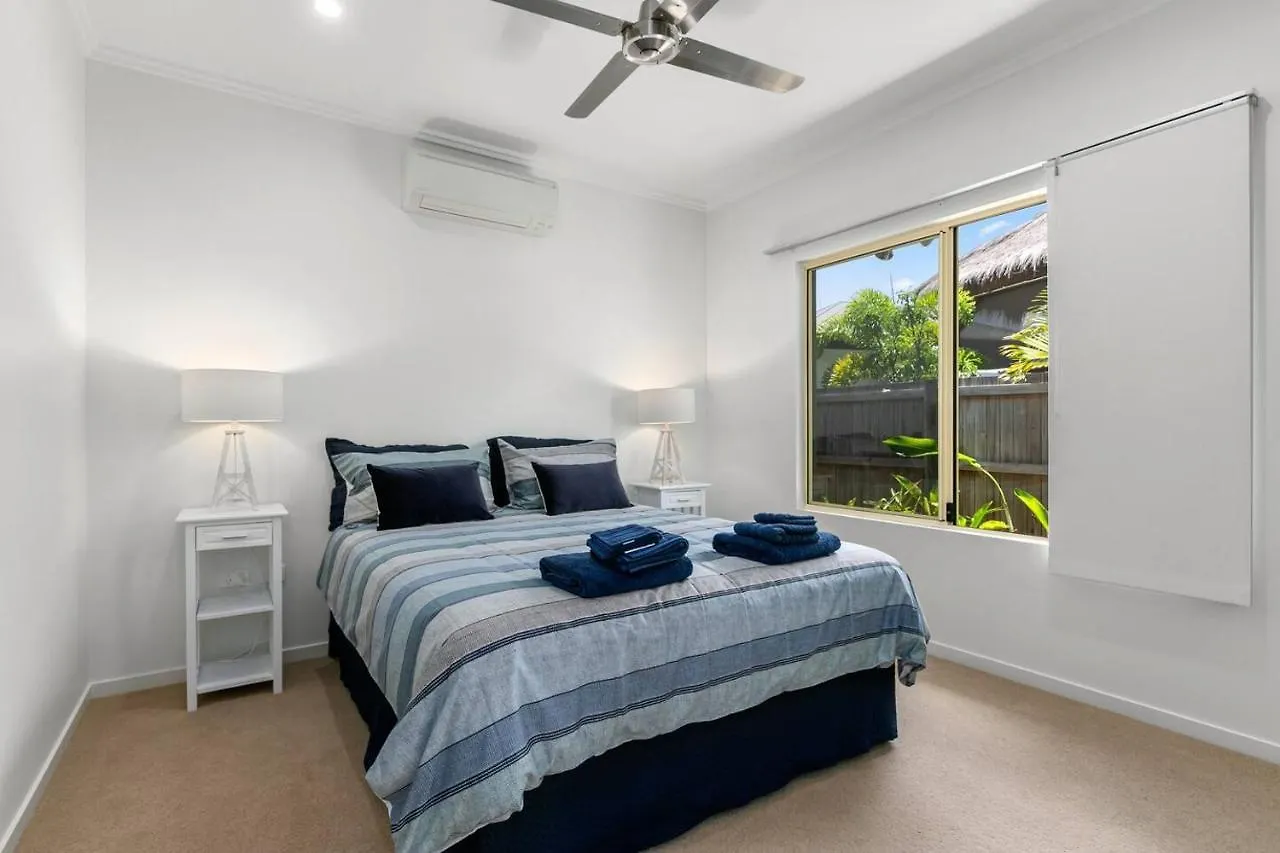 Harbour Drive Luxury In Bluewater Estate Villa Yorkeys Knob