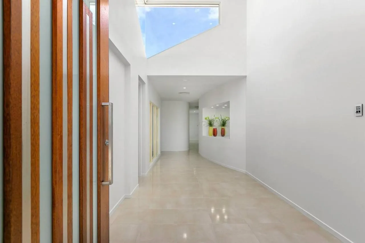 Harbour Drive Luxury In Bluewater Estate Villa Yorkeys Knob